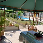 홈스테이 Cosy Avec Salle De Bain Privee Et Piscine Au Calme