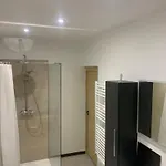 홈스테이 Cosy Avec Salle De Bain Privee Et Piscine Au Calme *