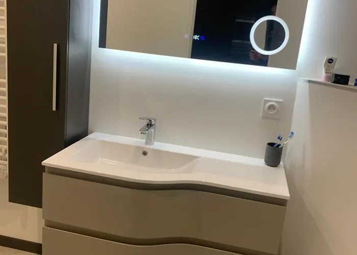 Privatunterkunft Cosy Avec Salle De Bain Privee Et Piscine Au Calme Saint-Sylvestre-sur-Lot