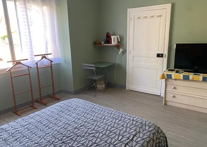 Cosy Avec Salle De Bain Privee Et Piscine Au Calme Privatunterkunft *